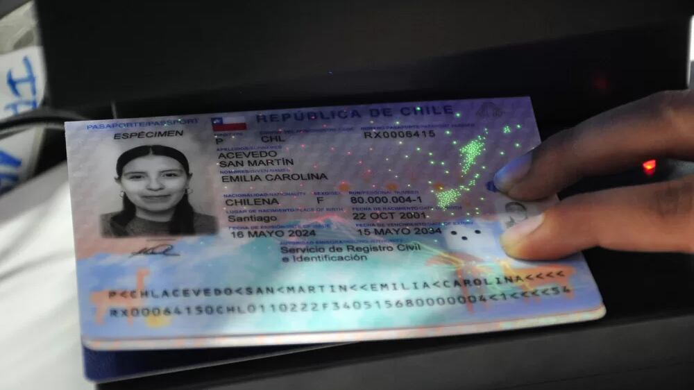 Nuevo diseño del pasaporte chileno