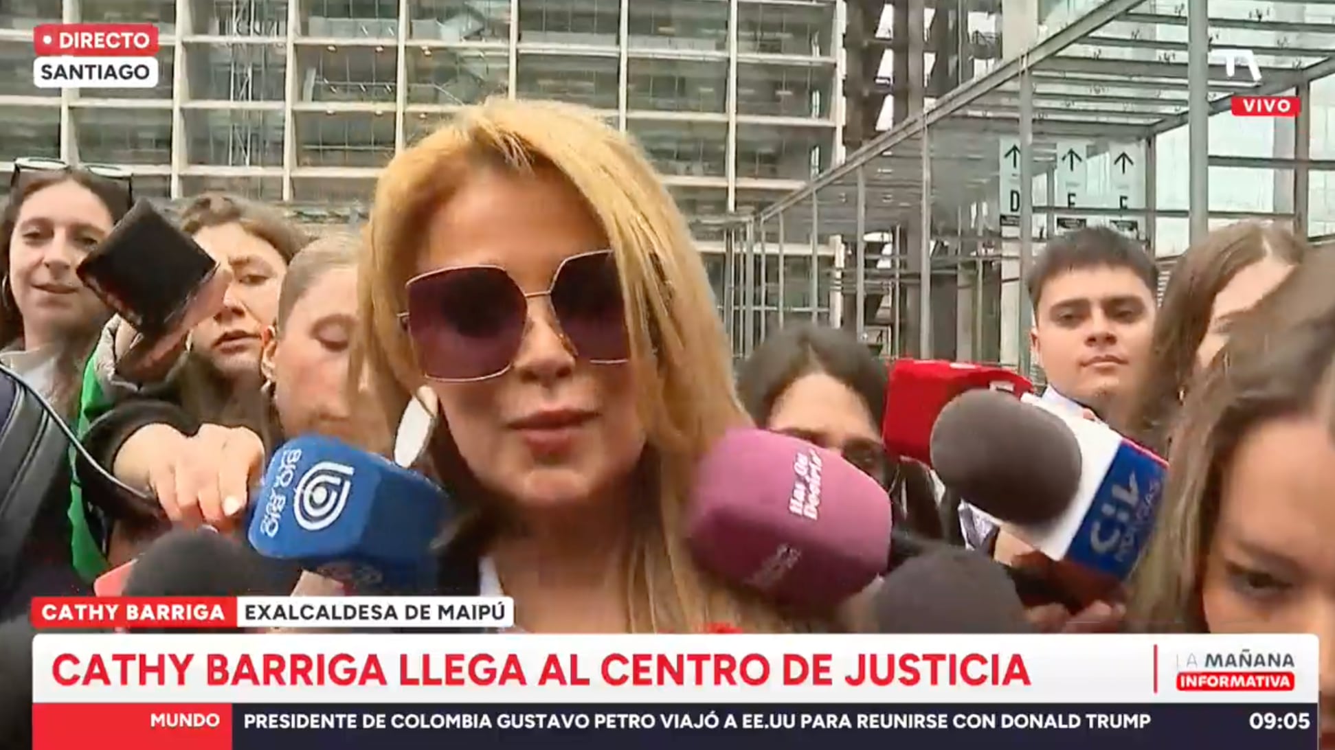 Cathy Barriga llegó este martes al Centro de Justicia, a la preparación del juicio oral