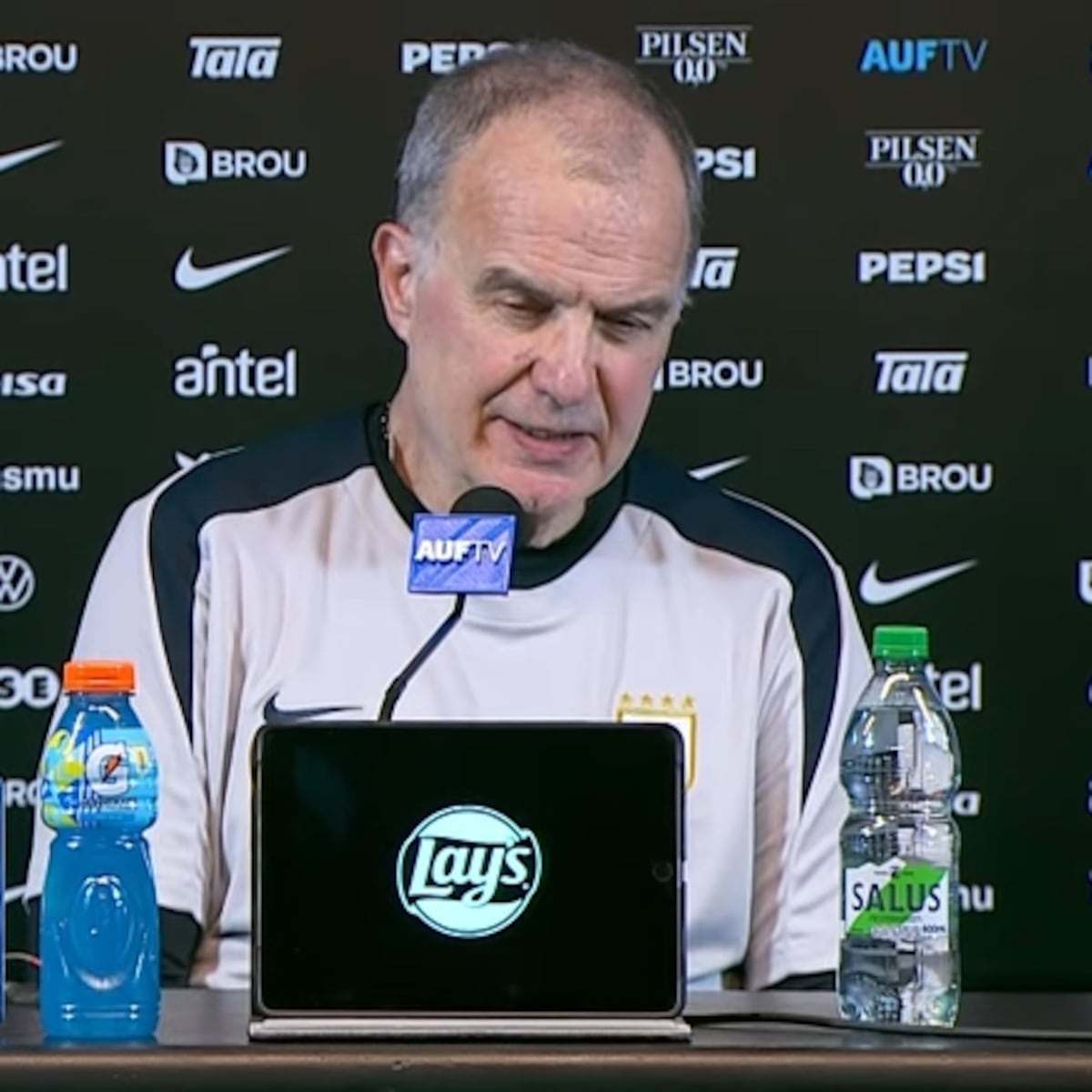 Bielsa logra nueva clasificación mundialista con selección sudamericana Bielsa logra nueva clasificación mundialista con selección sudamericana