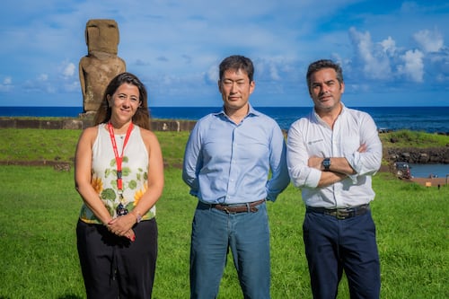 Toyota va más allá con su compromiso de seguridad hacia sus clientes; realizando campaña en isla Rapa Nui