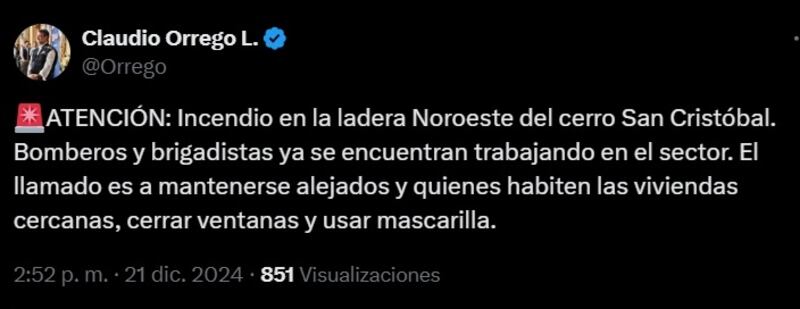 El siniestro comenzó durante la tarde de este sábado en la ladera del cerro capitalino.