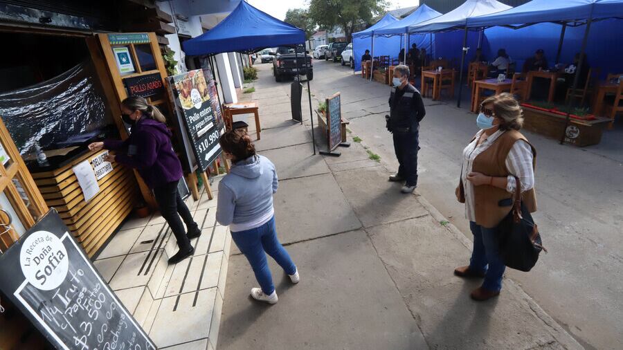 Plan Paso a Paso: San Antonio, Algarrobo y otras cuatro comunas retrocederán a Medio Impacto Sanitario