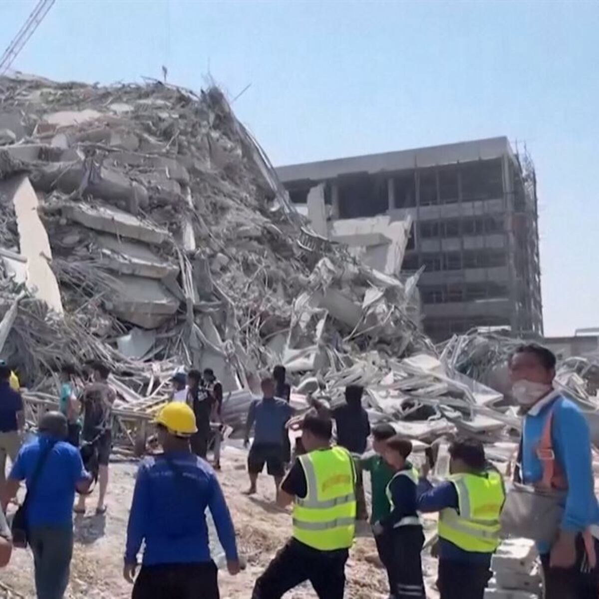 Fuerte terremoto en Birmania y Tailandia deja víctimas y daños Fuerte terremoto en Birmania y Tailandia deja víctimas y daños