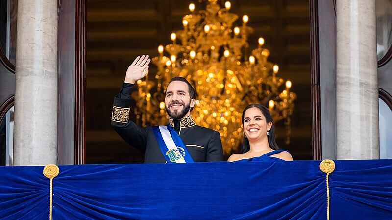 Nayib Bukele nació en San Salvador. Es hijo de Olga Ortez de Bukele y de Armando Bukele Kattán, quien fue un importante personaje de la vida empresarial y política salvadoreña. Foto: Presidencia de El Salvador.