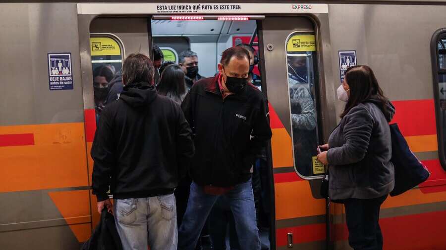 La petición al Metro de Santiago de personas con daltonismo