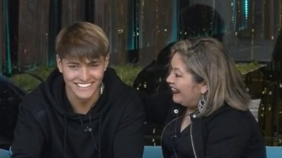 Hans Valdés y su mamá