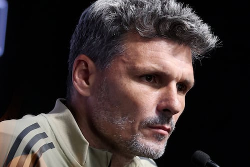 Fernando Ortiz seguirá en Colo Colo hasta 2026: directorio ratifica al “Tano” pese a temporada para el olvido