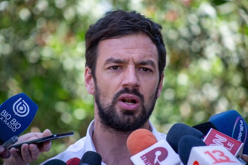 Alcalde Vodanovic critica al gobierno por alza de combustibles: “Se carga la mano a las familias trabajadoras”