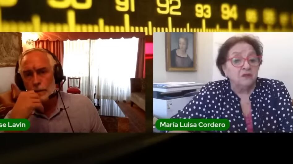“Ella no va a estar con nosotros. No estuvo ayer ni hoy ni mañana (hoy) tampoco, va a volver al inicio de la próxima semana”, reveló Lavín.
Luego, reconoció que “se ha generado un revuelo extraordinariamente grande, fundado en parte por las declaraciones que ella hizo en este programa por la condición visual de la senadora Campillai”.
Finalmente, dio a conocer su decisión: “Cualquier distancia, crítica u opinión diferente que yo pueda tener respecto de ella —que la tengo en este tema y en otros, como ha quedado claro en este programa más de alguna vez—, se la voy a plantear directamente, porque mi opinión requiere la presencia de la involucrada”.
Dicho esto, el locutor radial dio por cerrado el tema y continuó con su programa.