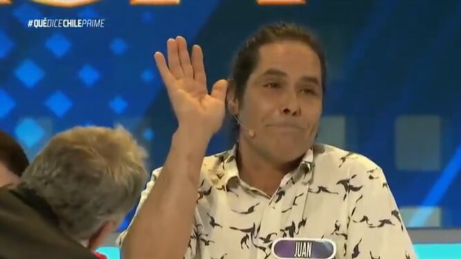 Juan Falcón contó en "Qué dice Chile Prime" de un particular encuentro íntimo que mantuvo arriba de un avión.