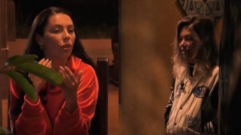 Daniela Aránguiz y Gabrieli Moreira | Captura: Canal 13