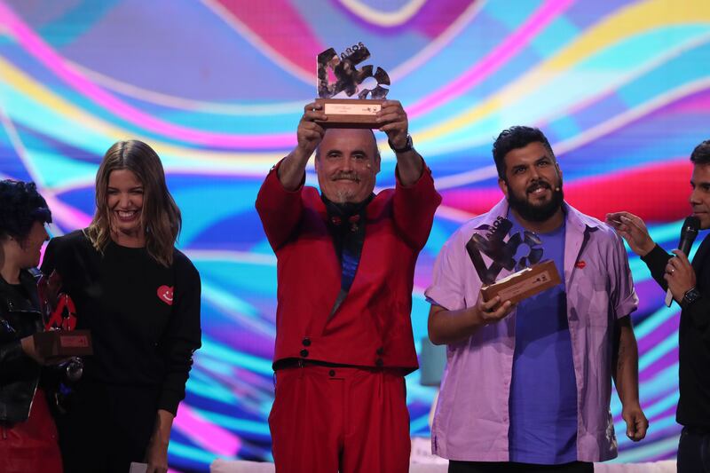 La aplaudida rutina de El Flaco en la Teletón 2023: bromeó con encerrona