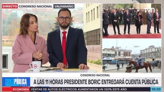 El periodista Kevin Felgueras corrigió a su colega, Constanza Santa María, quien este jueves, previo a la Cuenta Pública del Presidente Gabriel Boric, calificó como "expresidente" al "dictador" Augusto Pinochet.