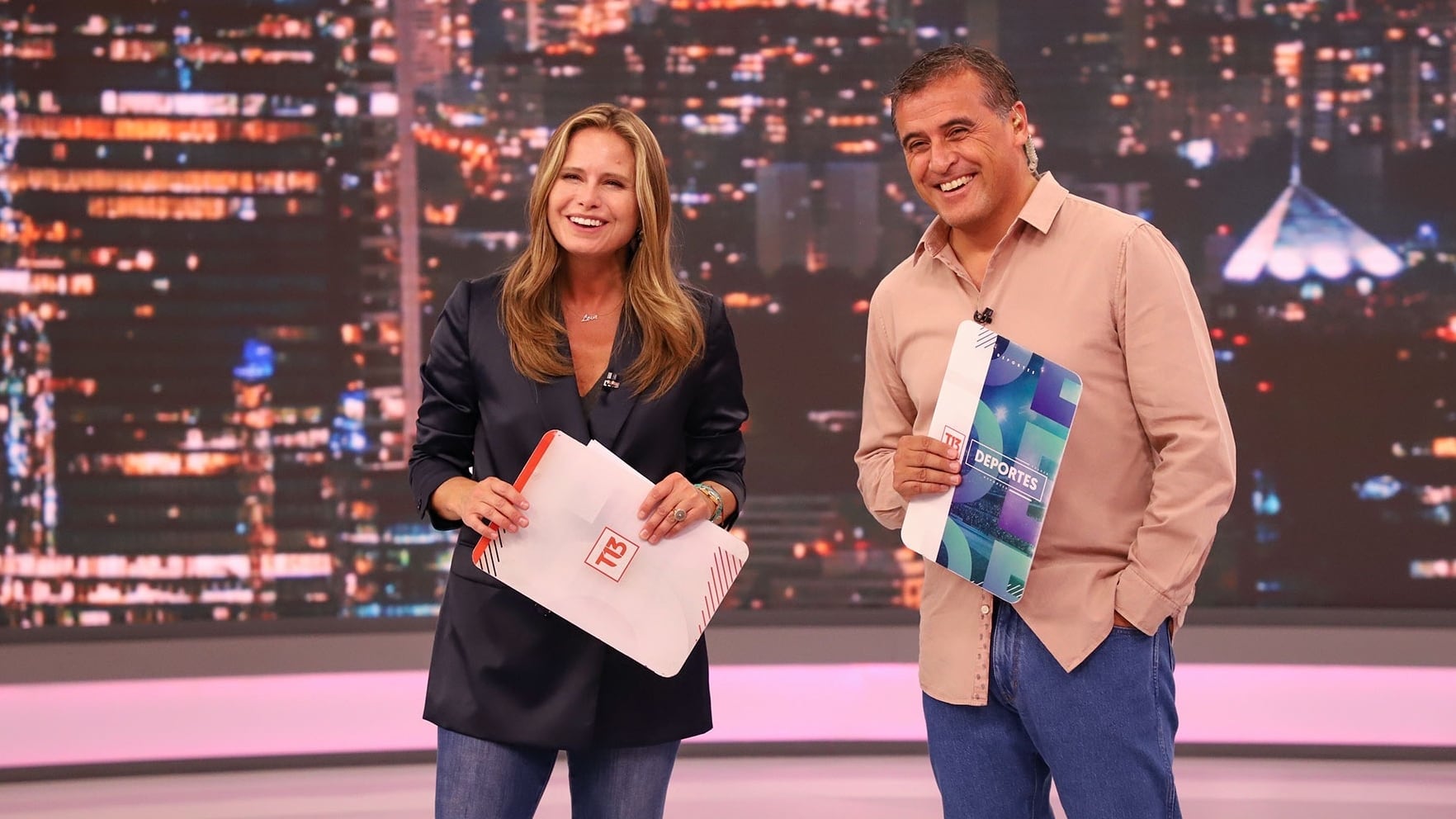 La señal controlada por el clan familiar de los Luksic liberó este viernes las primeras imágenes de Soledad Onetto preparando su próximo debut en T13 Central junto a Ramón Ulloa.