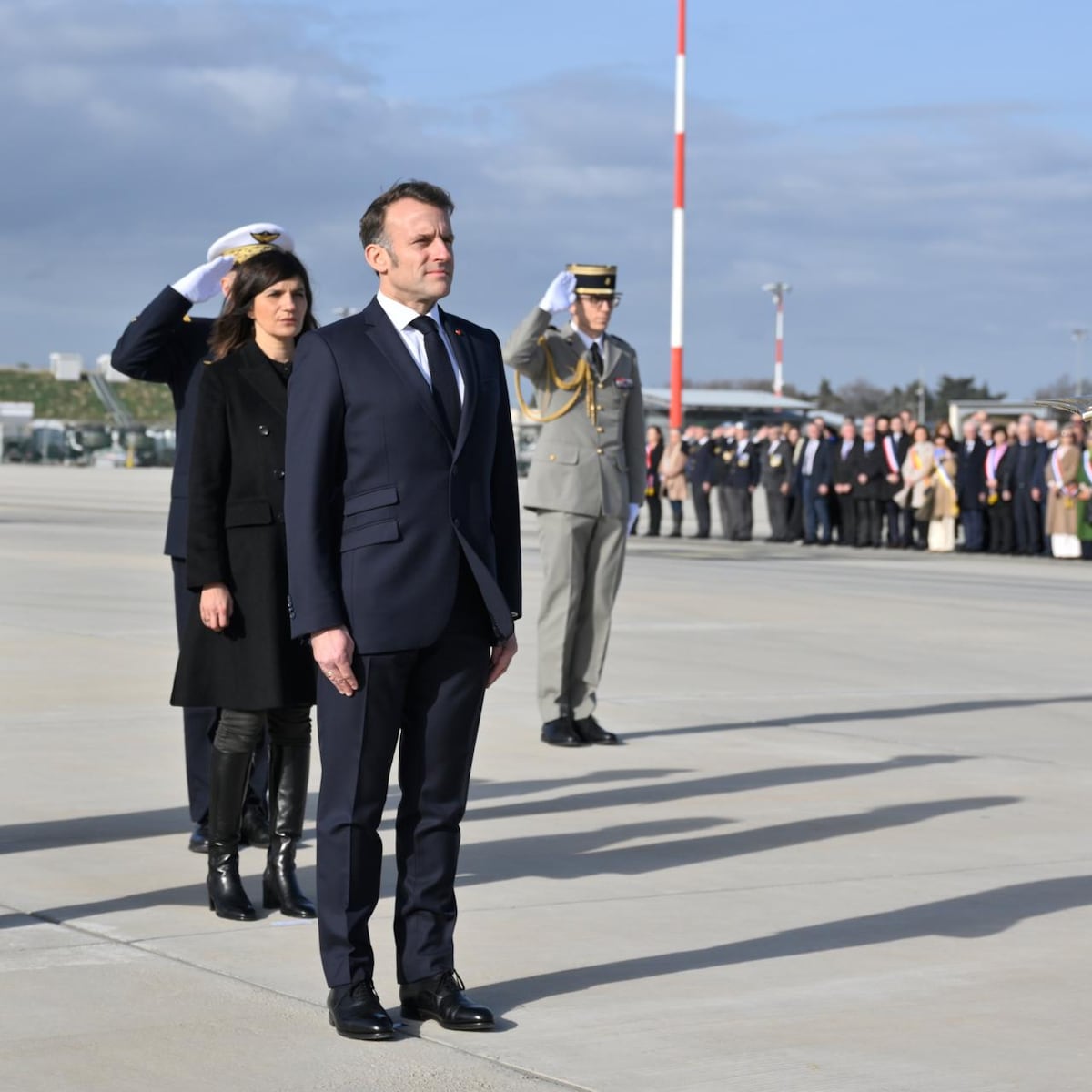 Macron refuerza misión francesa en Groenlandia con medios aéreos y marítimos Macron refuerza misión francesa en Groenlandia con medios aéreos y marítimos