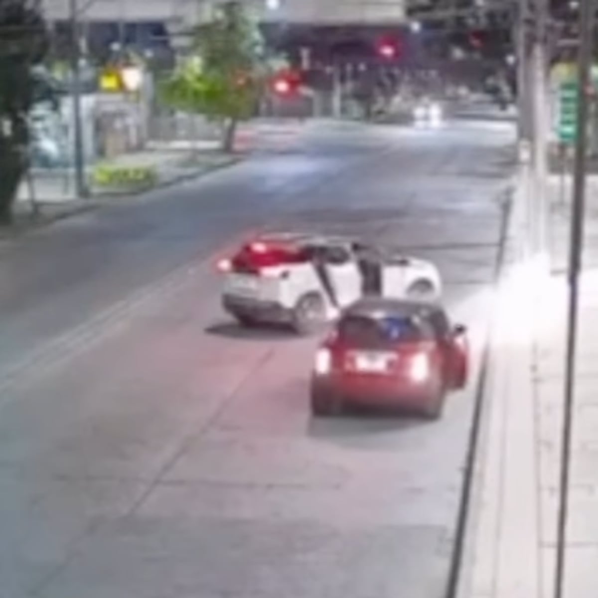 Delincuentes hacen encerrona a otra banda en La Florida Delincuentes hacen encerrona a otra banda en La Florida