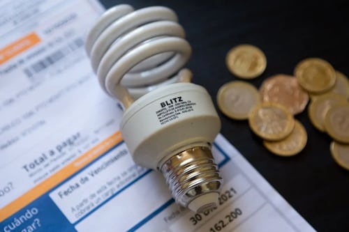 Nueva alza en la cuenta de la luz se avecina en abril: ¿cuánto podría subir tu boleta?