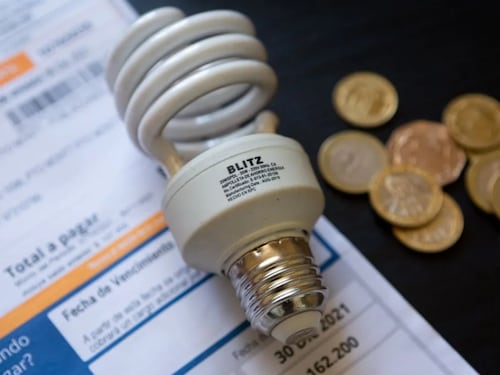 Nueva alza en la cuenta de la luz se avecina en abril: ¿cuánto podría subir tu boleta?