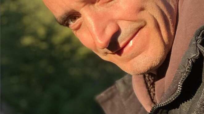 Nicolás Saavedra compartió un emotivo mensaje en su Instagram y le habló a su niño interior, tras quiebre con Mónica Godoy.