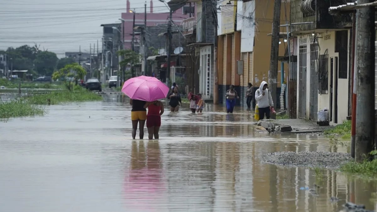 Proyecciones internacionales sitúan a 2027 como el año más caluroso de la historia; Ecuador y Perú serían los países más golpeados por lluvias torrenciales e inundaciones.