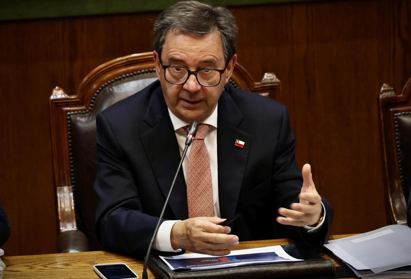 “¿Qué justicia reparatoria va a haber cuando usted tiene un viejito que está gagá?“: Ministro de Defensa se suma al debate por Punta Peuco