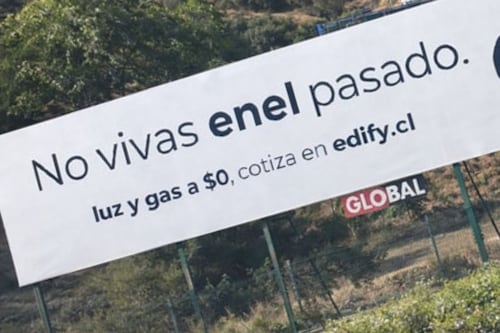 Cartel “No vivas enel pasado” desata conflicto entre Edify y Enel en Vitacura