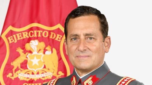 Comandante en jefe del Ejército, general Javier Iturriaga