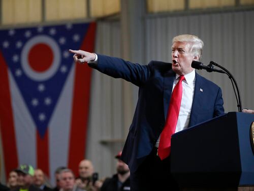 Trump amenaza con retirar fondos a países centroamericanos