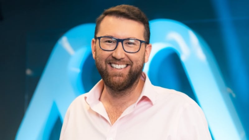 “Están todos súper contentos”: Luis Ugalde reveló cómo su familia se tomó su cambio de trabajo tras dejar el matinal de CHV