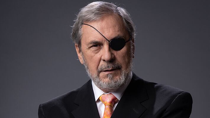 Santiago Pavlovic responde a querella de su expareja y la acusa de ejercer violencia intrafamiliar en su contra