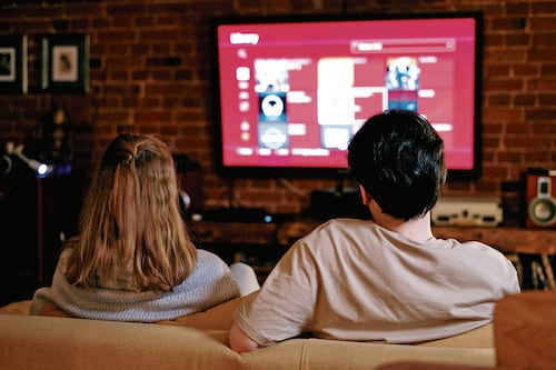 ¿Quieres tener una mejor calidad de imagen en tu televisor? Desactiva esta función