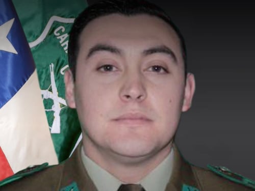 Madre de carabinero muerto en Puerto Varas asegura que a su hijo “lo callaron”: “Fue alguien de adentro de la institución de Carabineros”