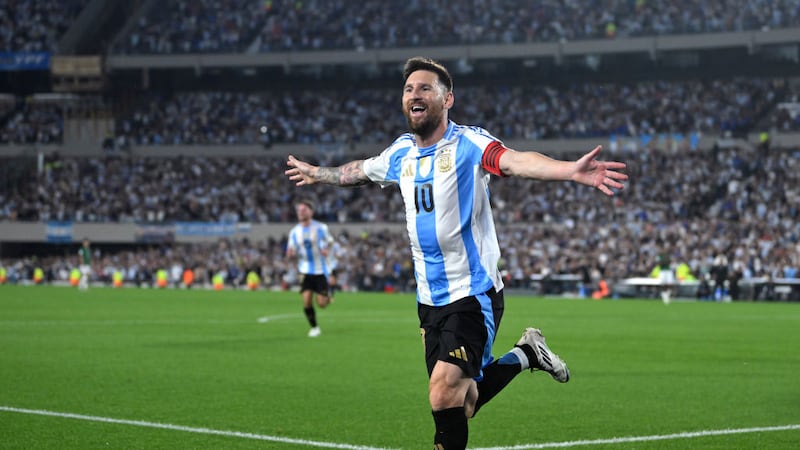 La FIFA definió el formato para el sorteo del Mundial: apuesta por una final entre Argentina y España