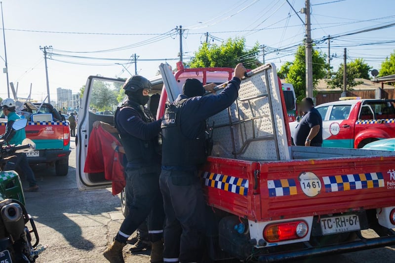 Droga en feria navideña de Peñalolén