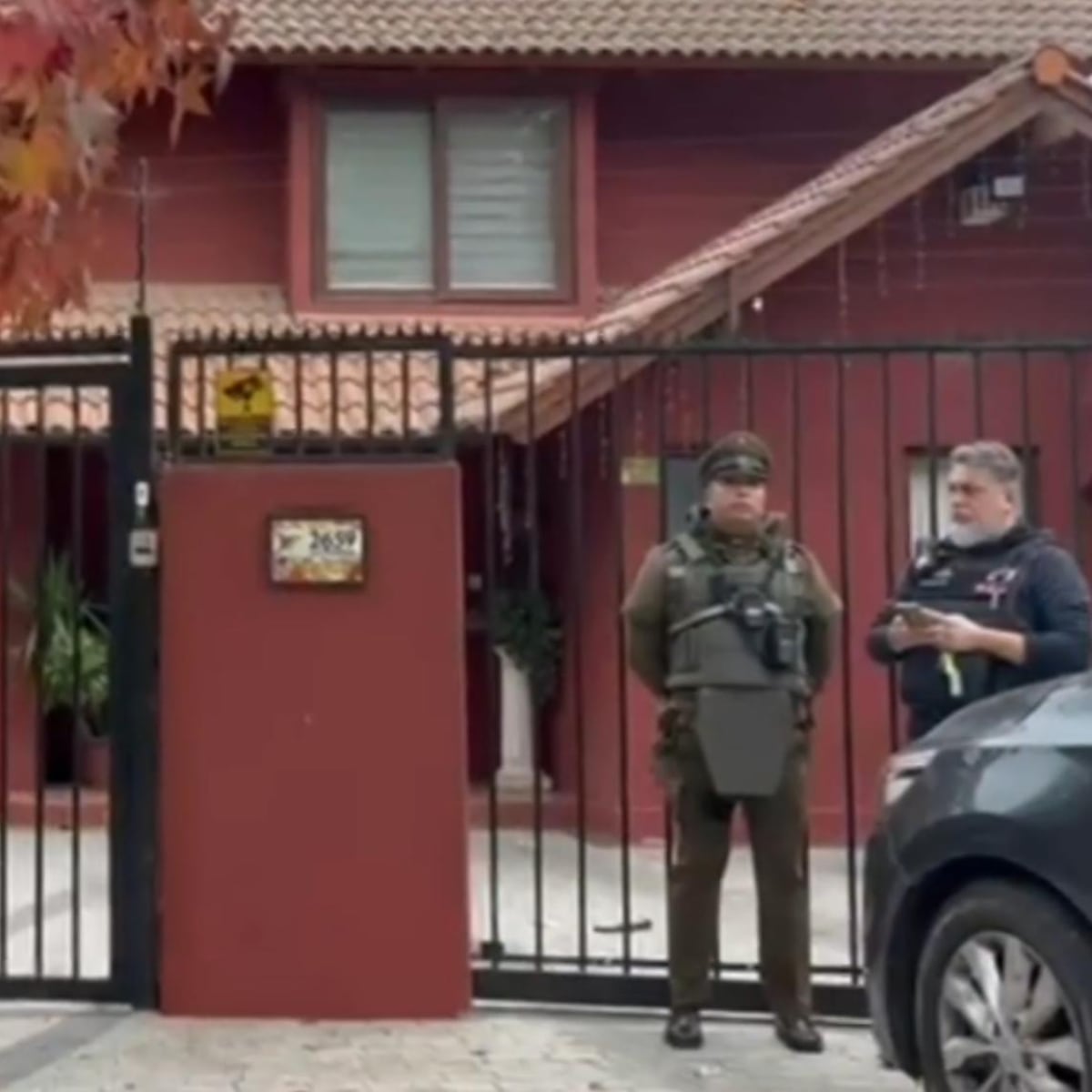 Tres delincuentes detenidos tras amenazar y maniatar a asesora en Peñalolén Tres delincuentes detenidos tras amenazar y maniatar a asesora en Peñalolén
