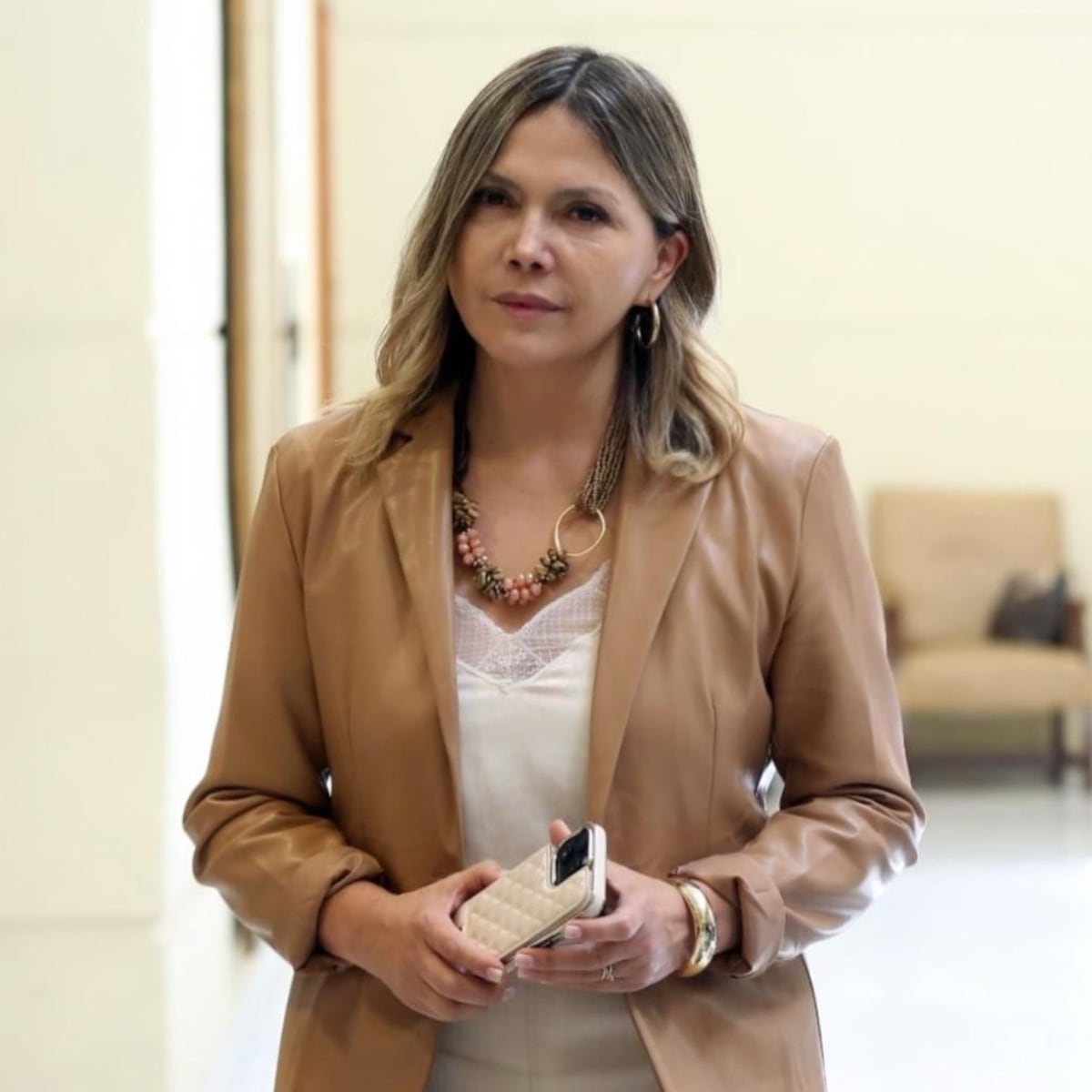 Diputada Pérez exige explicaciones al ministro Pardow por aumento en cuentas de luz Diputada Pérez exige explicaciones al ministro Pardow por aumento en cuentas de luz