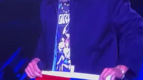 Lollapalooza Chile 2025: Justin Timberlake ondeó la bandera chilena y le hizo regalo a fanática .