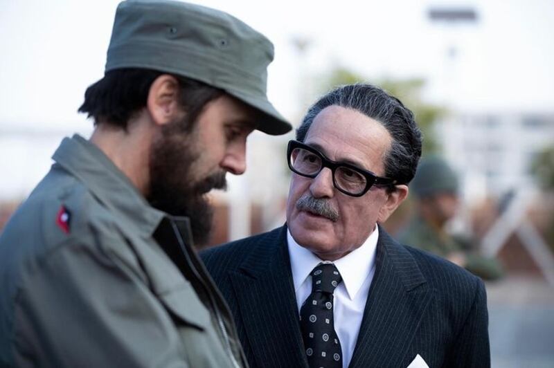 El actor chileno interpretará a Fidel Castro en la serie "Los mil días de Allende".