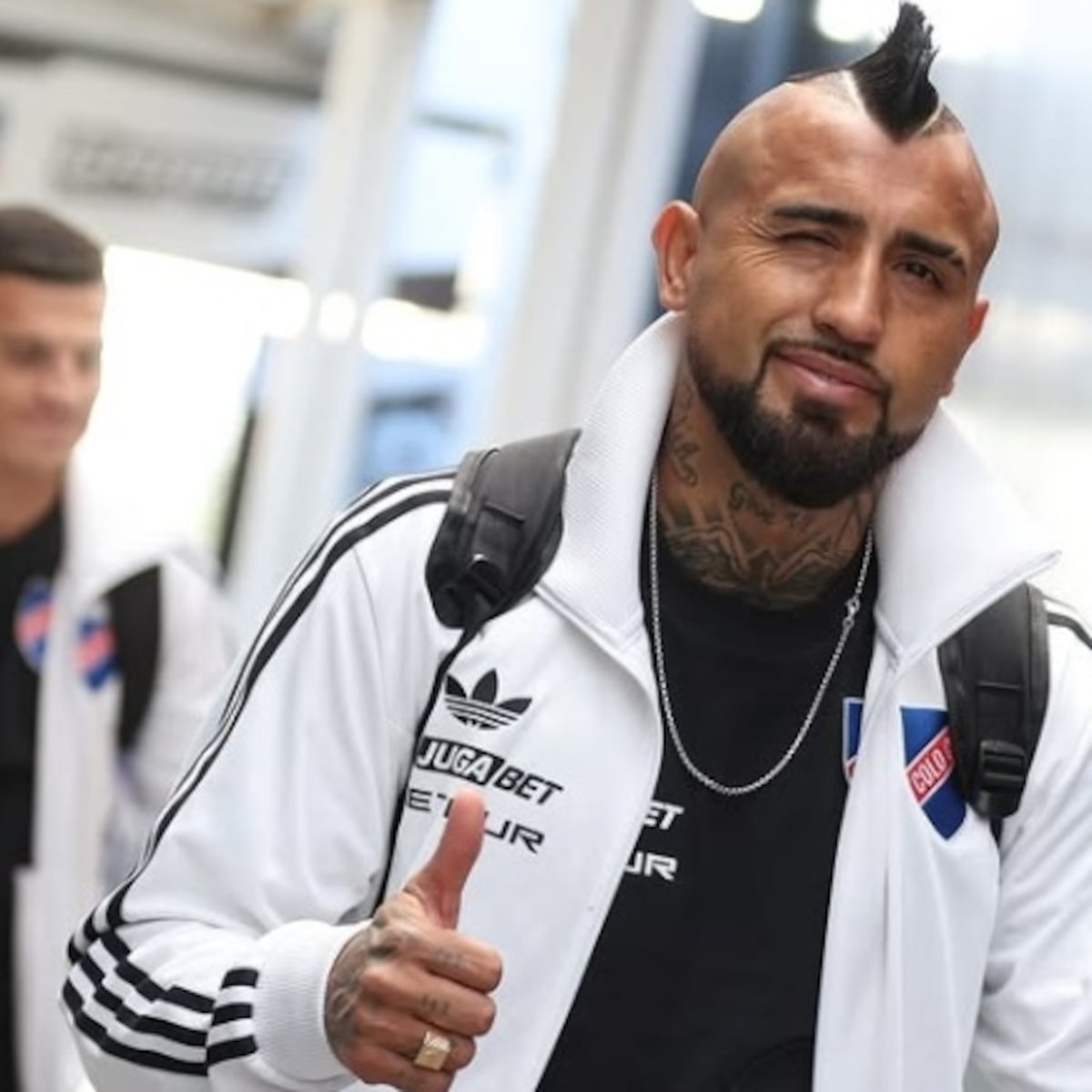 Posible continuidad de Arturo Vidal en Colo Colo: detalles revelados Posible continuidad de Arturo Vidal en Colo Colo: detalles revelados