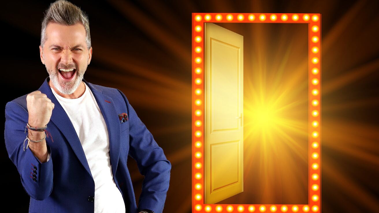 Canal 13 tuvo que aplazar el debut del nuevo programa de Cristián Sánchez "La puerta millonaria", por problemas técnicos.