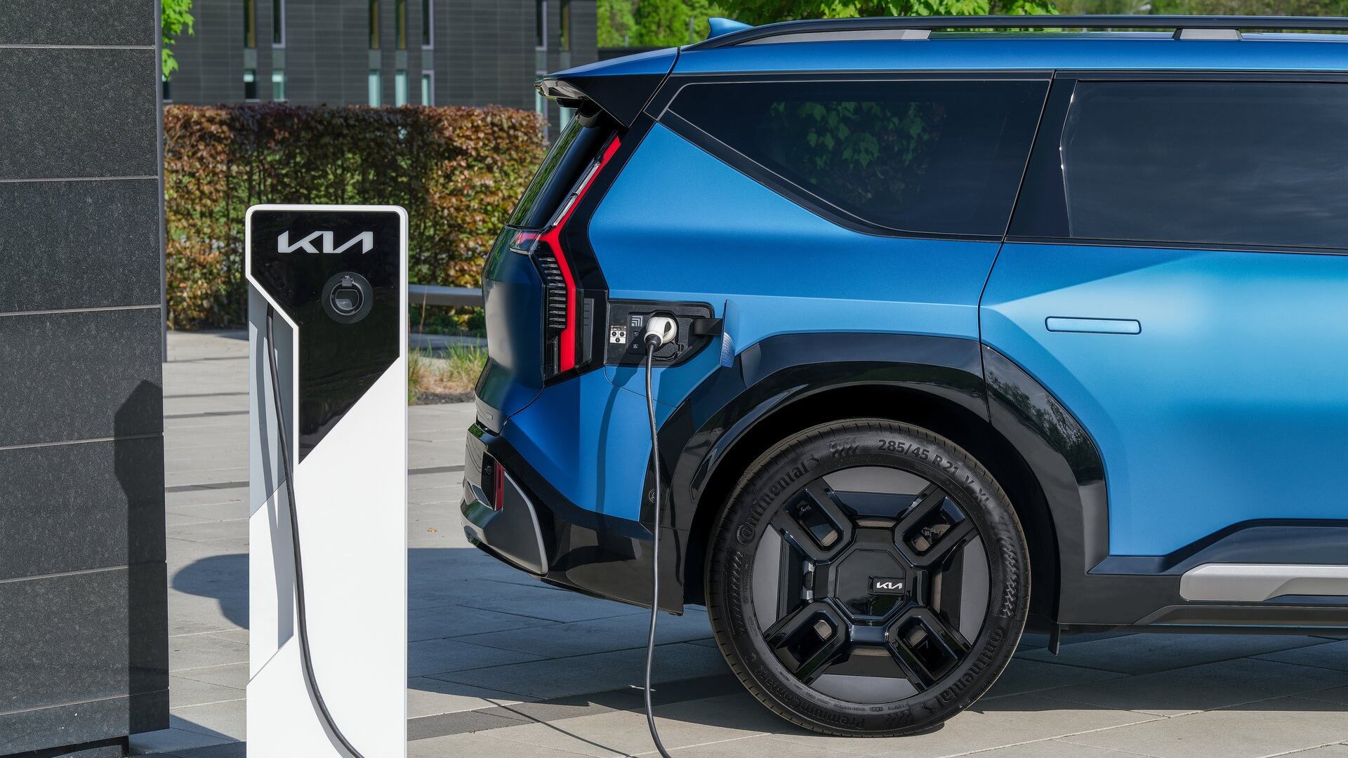 ¿Autos eléctricos o de combustión? La verdad sobre las emisiones de CO2 a lo largo de su vida