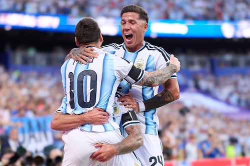 Argentina elimina a Suiza sufriendo y se convierte en el último semifinalista del Mundial