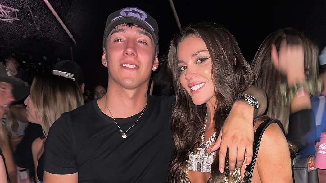 "Nos conocíamos de antes", reconoció la actriz, quien explicó el origen de su fotografía junto al cantante urbano.