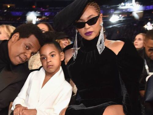 Beyoncé causa polémica por ponerle zapatos altos a su hija de 6 años