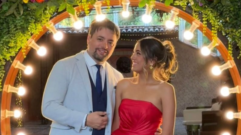 Daniel Valenzuela y su hija Eloisa | Fuente: Instagram @valenzuelatvradio
