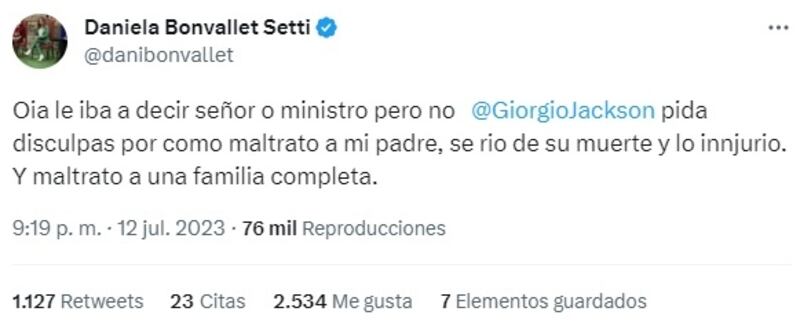 La hija del fallecido comentarista deportivo, Eduardo Bonvallet, le pidió a Giorgio Jackson que pidiera disculpas "por cómo maltrato a mi padre".