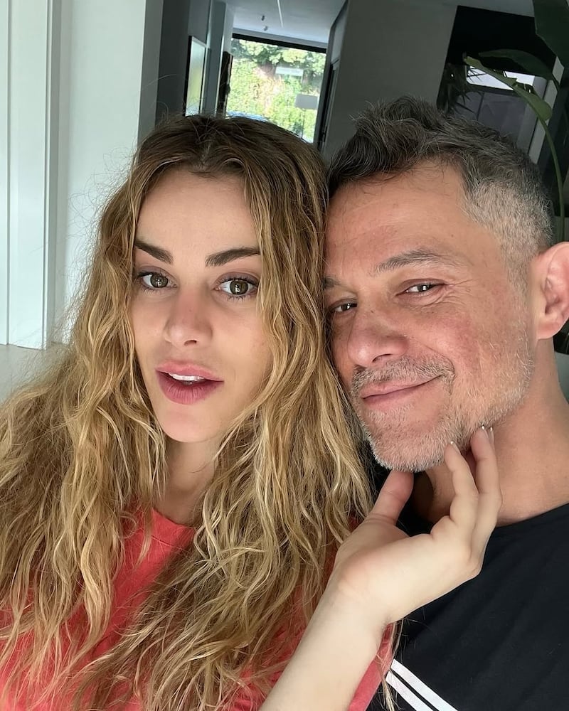 Alejandra Sanz y Candela Márquez.