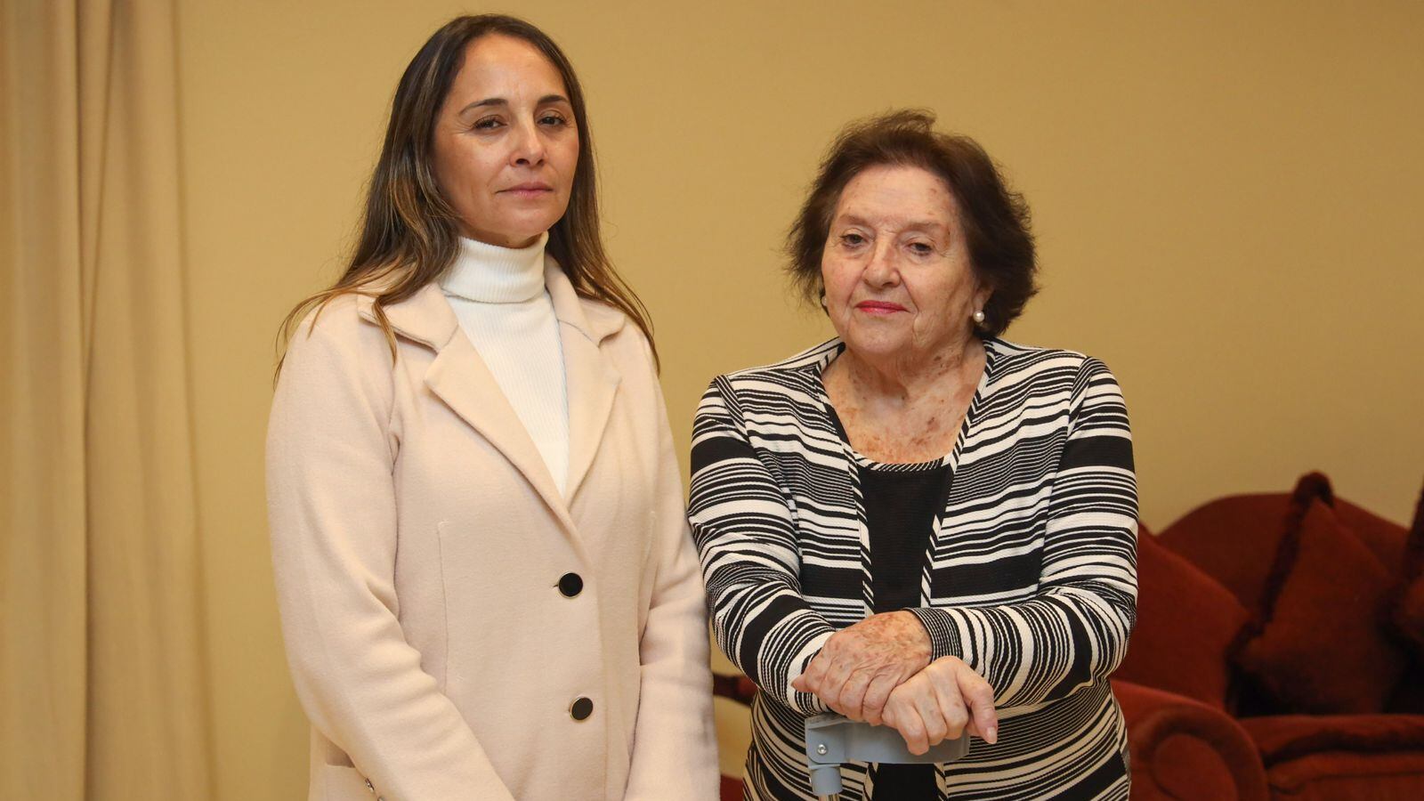 Diputadas Carla Morales y María Luisa Cordero