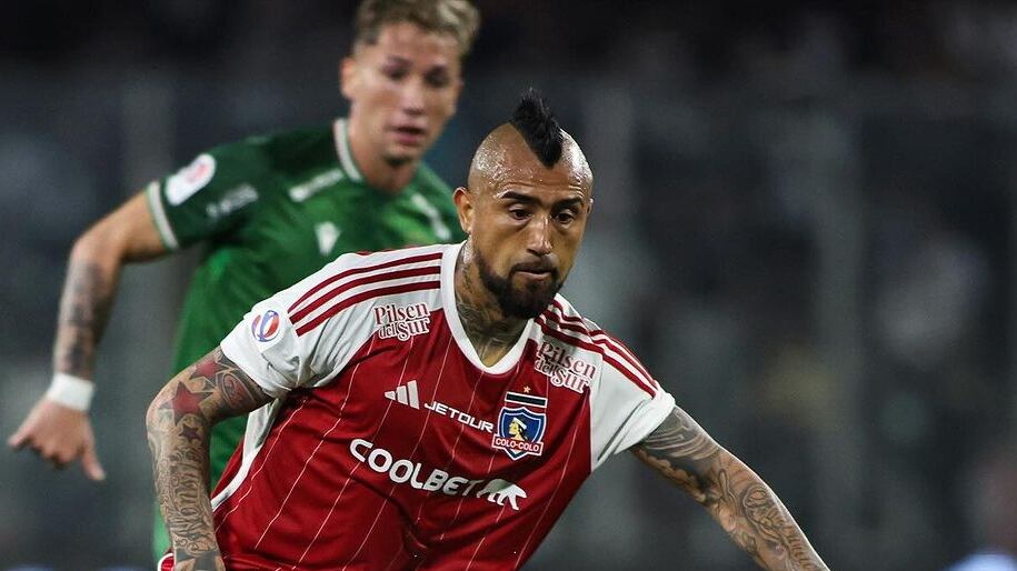 El mediocampista del Cacique respondió con polémicas declaraciones en sus redes sociales a las críticas por no clasificar a la selección chilena a dos mundiales.