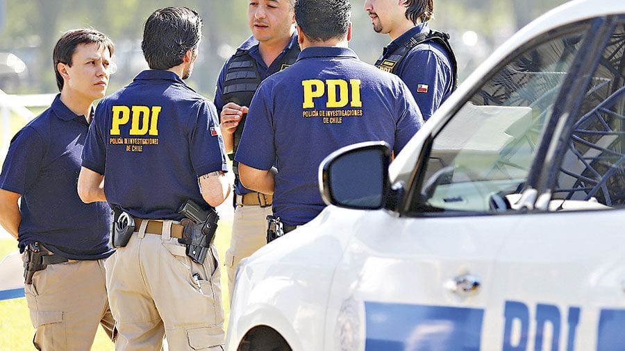 PDI indaga secuestro de una mujer en Santiago Centro: captores solicitan $100 millones
